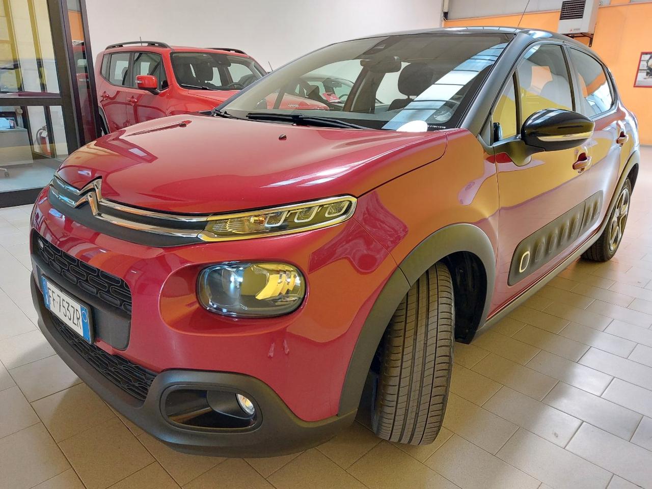 Citroen C3 1.2 puretech Shine 82cv