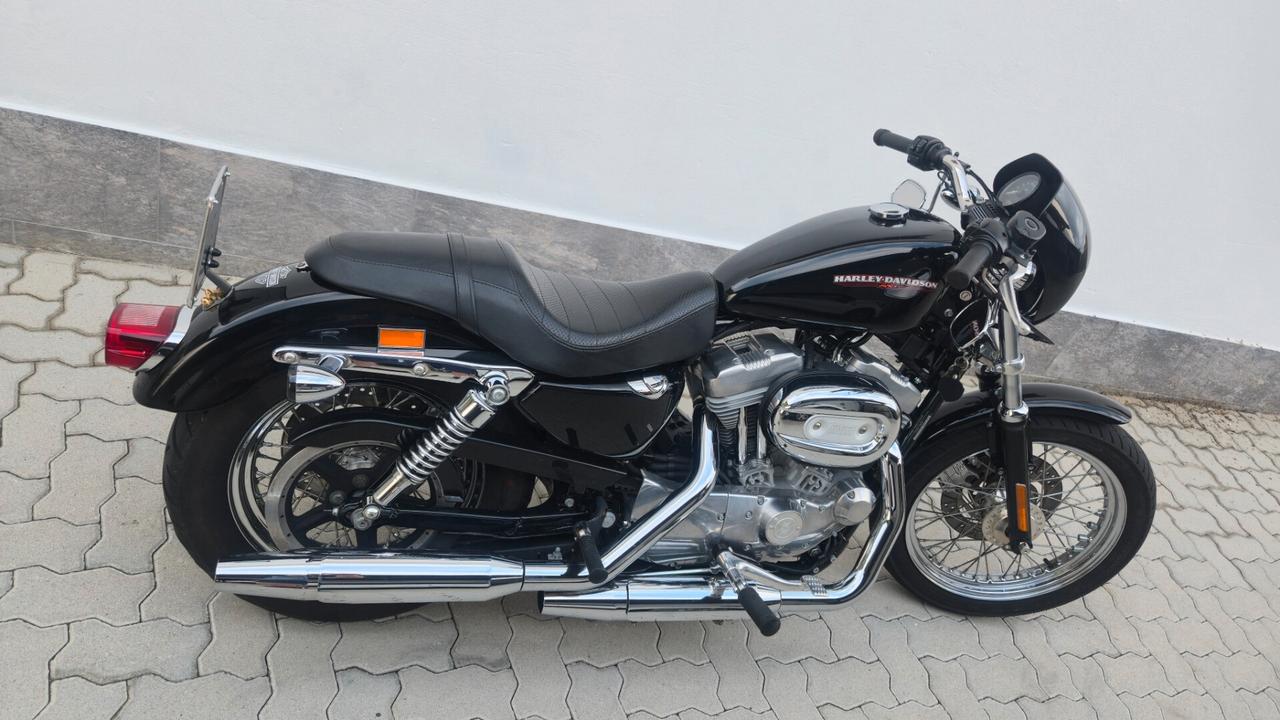 Harley-davidson 883 Sportster Custom
