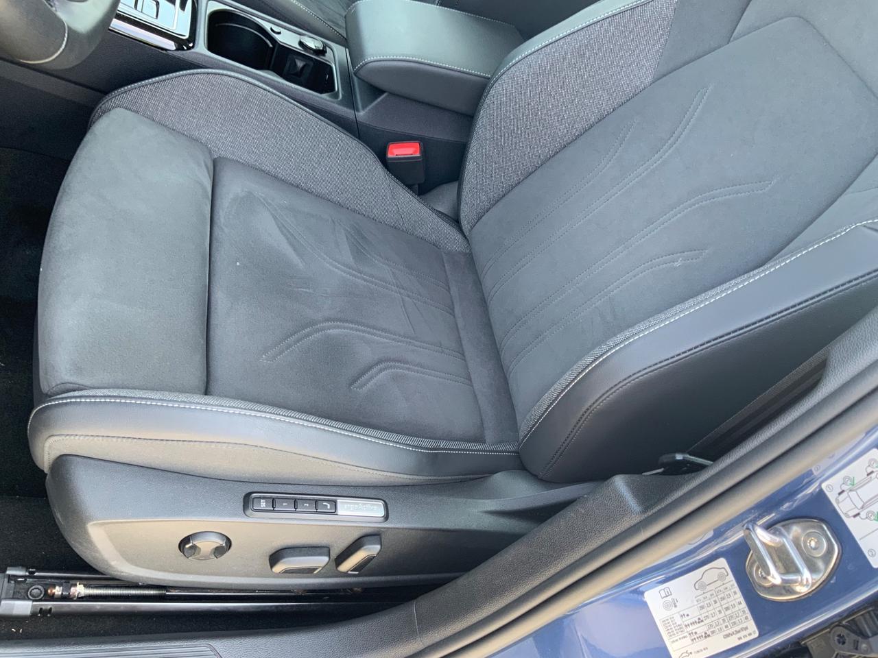 Volkswagen Golf 2.0 TDI 150 CV DSG SCR Style