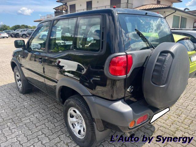 NISSAN Terrano II 2.7 Tdi 3 porte Luxury