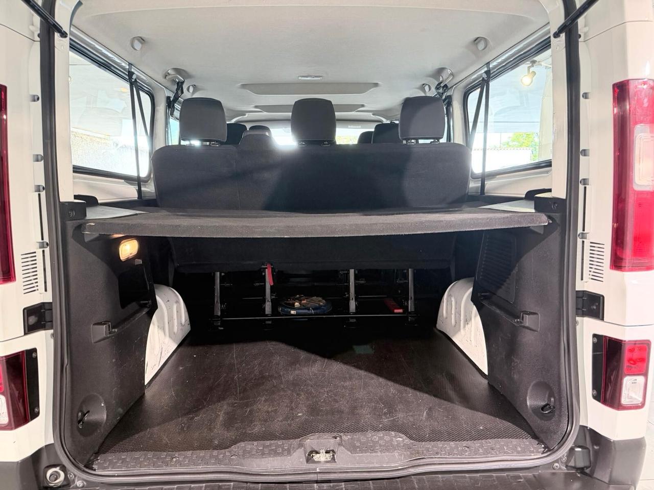 TRAFIC 2022 9 POSTI PASSENGER 2.0 DCI 150 CV