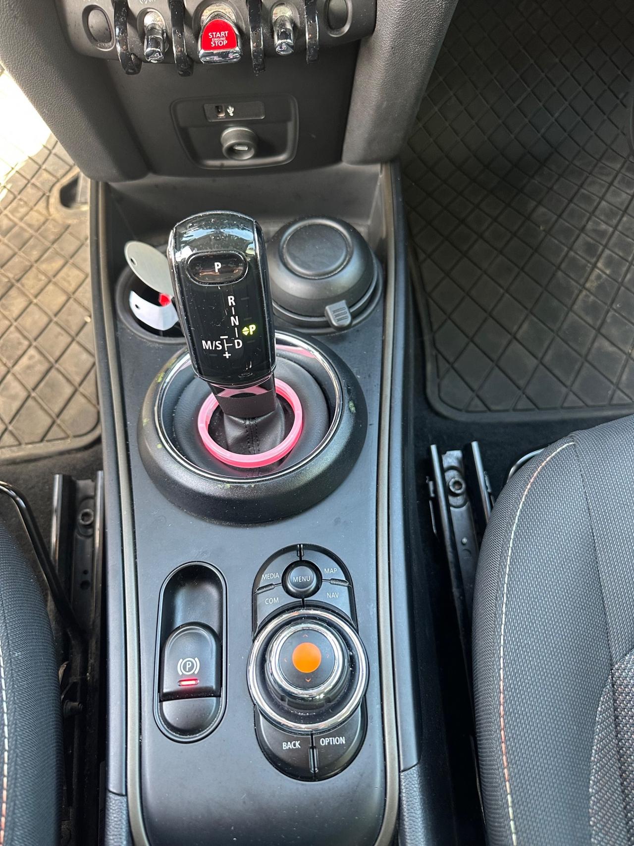 Mini Cooper D Countryman 2.0 Hype