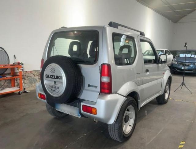 SUZUKI Jimny 1.3i 16V cat 4WD JLX