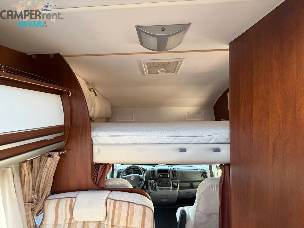 Elnagh PRINCE 47 - MANSARDATO LETTI MAXI IN CODA