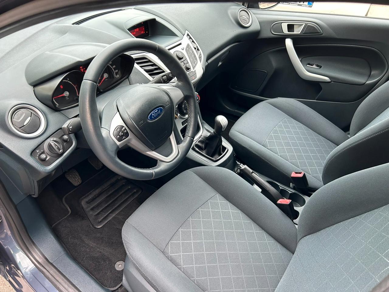 FORD FIESTA 1.4 TDCI 70CV Titanium - OK NEOPATENTATI