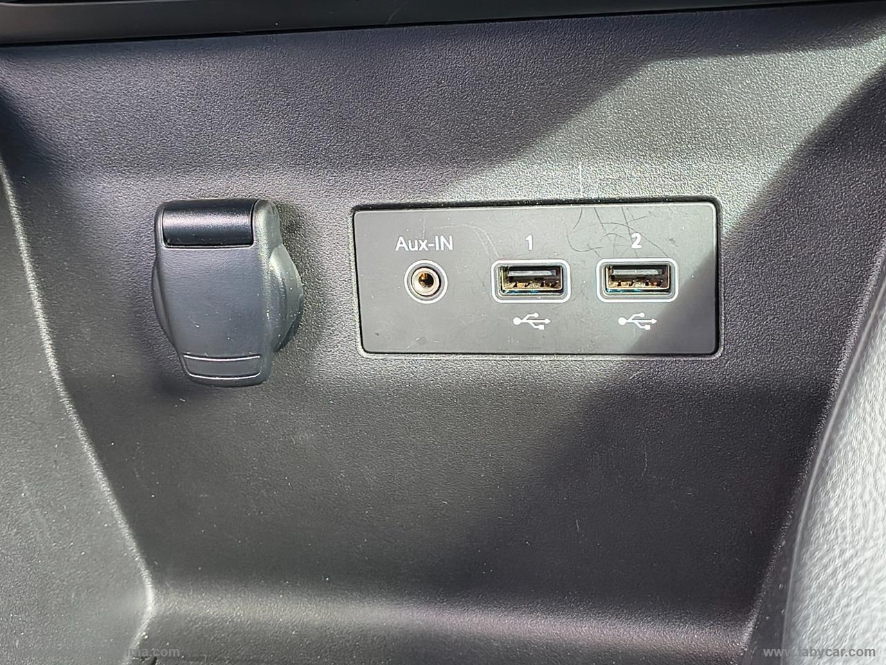 RENAULT Clio TCe 100 CV GPL Business