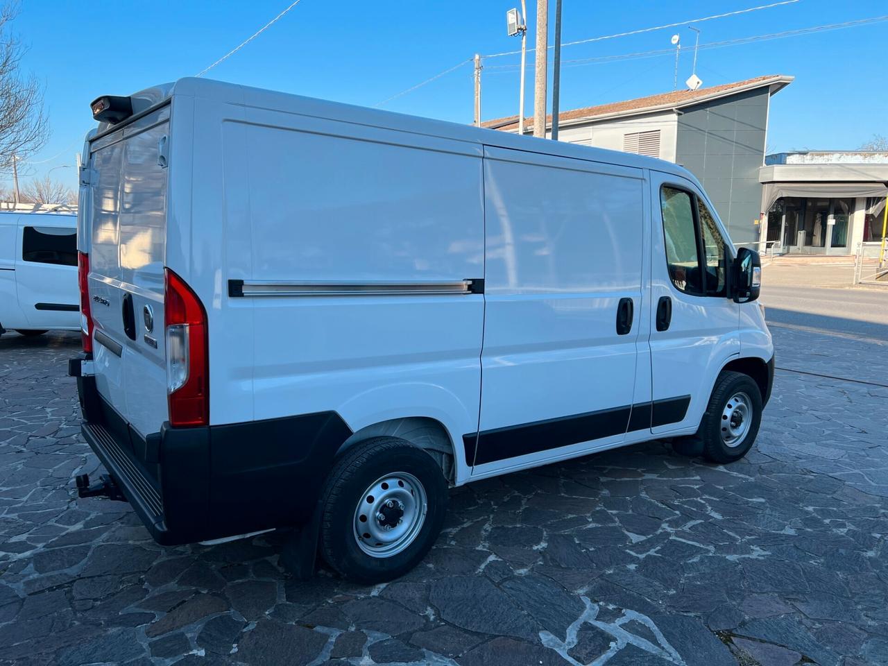 Fiat Ducato 30 2.2 Mjt 120CV PC-TN Furgone Passo Corto / Tetto Normale.