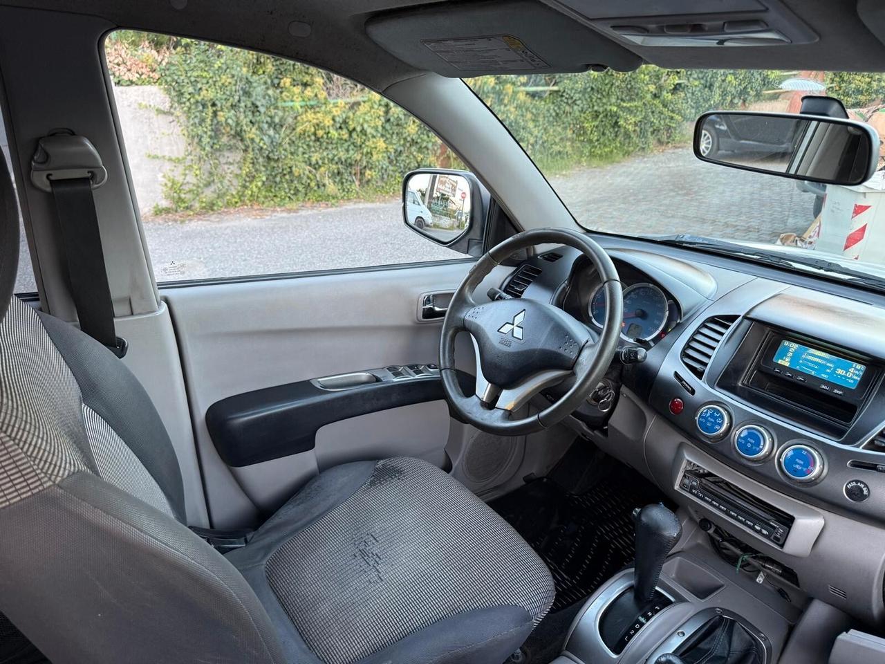 Mitsubishi L200 2.5 DI-D/136CV Club Cab Invite