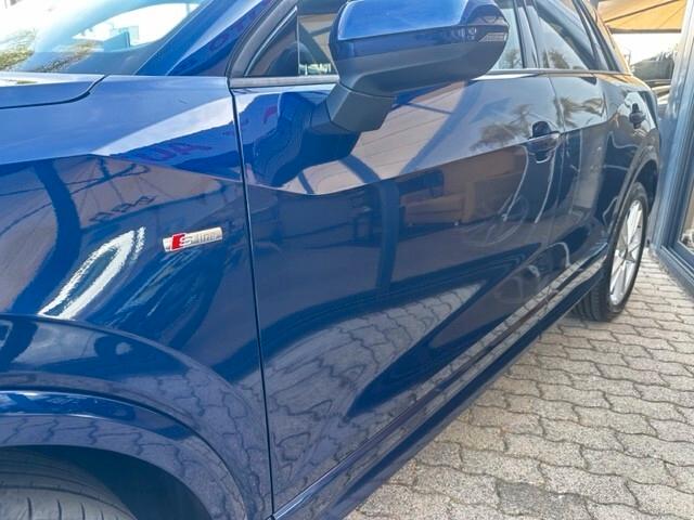 Audi Q2 35 TFSI Identity Black