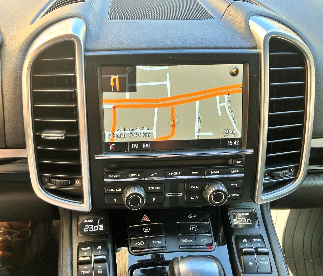 Porsche Cayenne 3.0 Diesel Platinum Edition