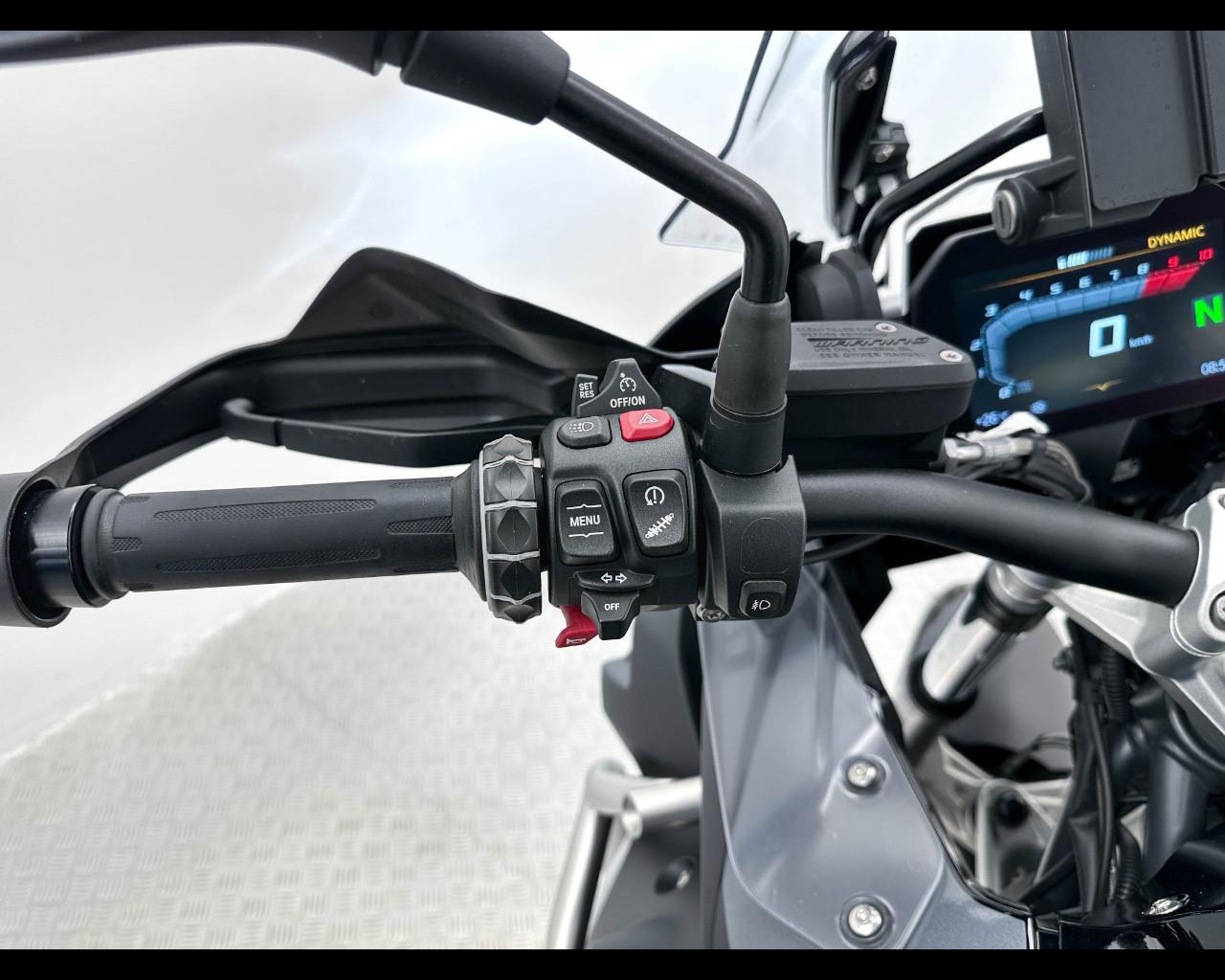 BMW GS ADVENTURE 1250 TRIPLE BLACK