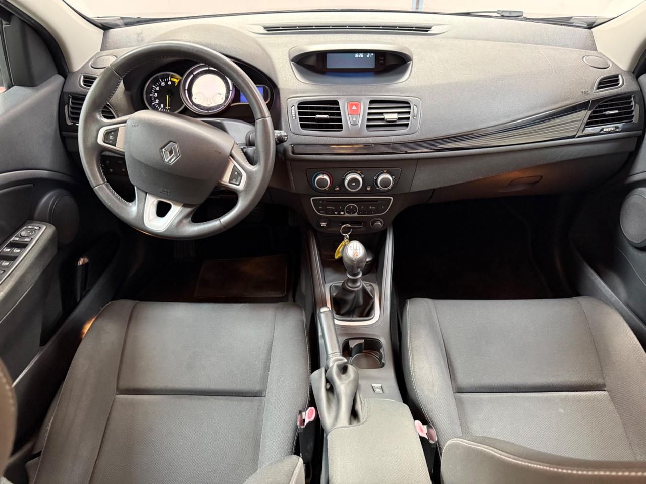 Renault Megane Mégane 1.6 SporTour Attractive