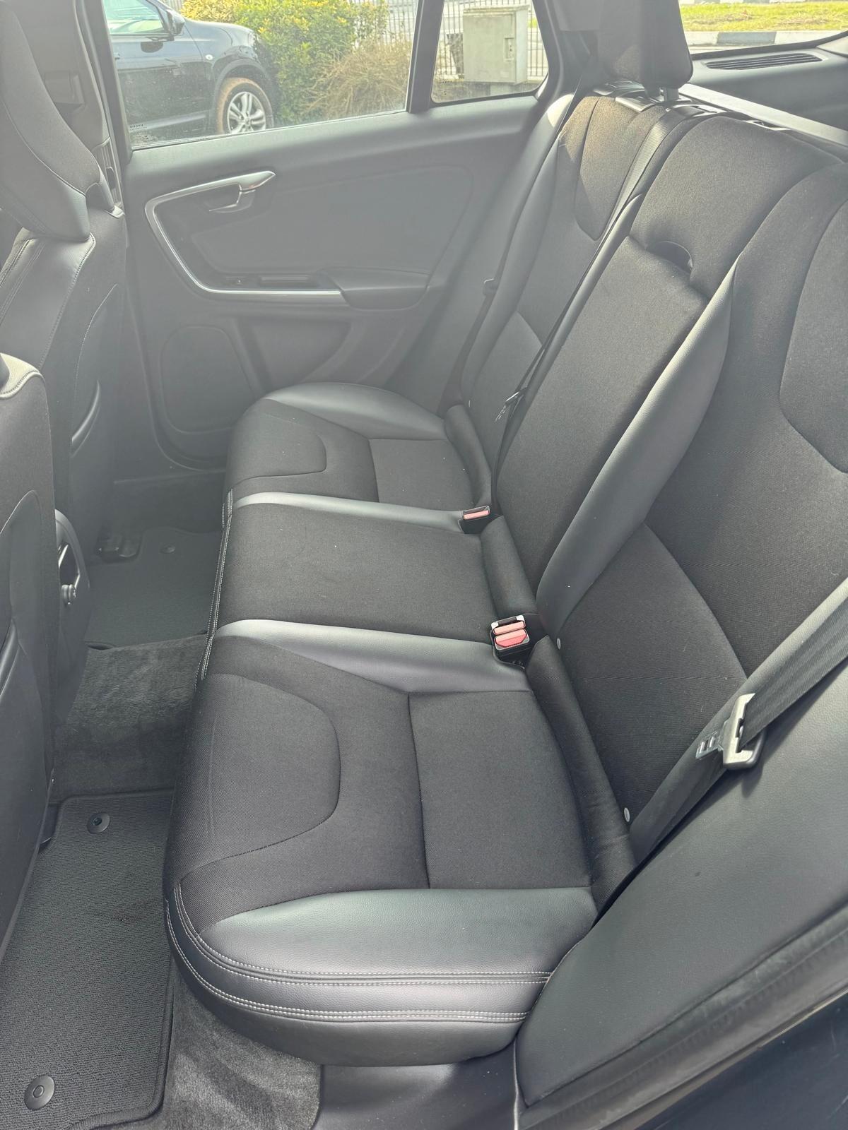 Volvo V60 D2 Business