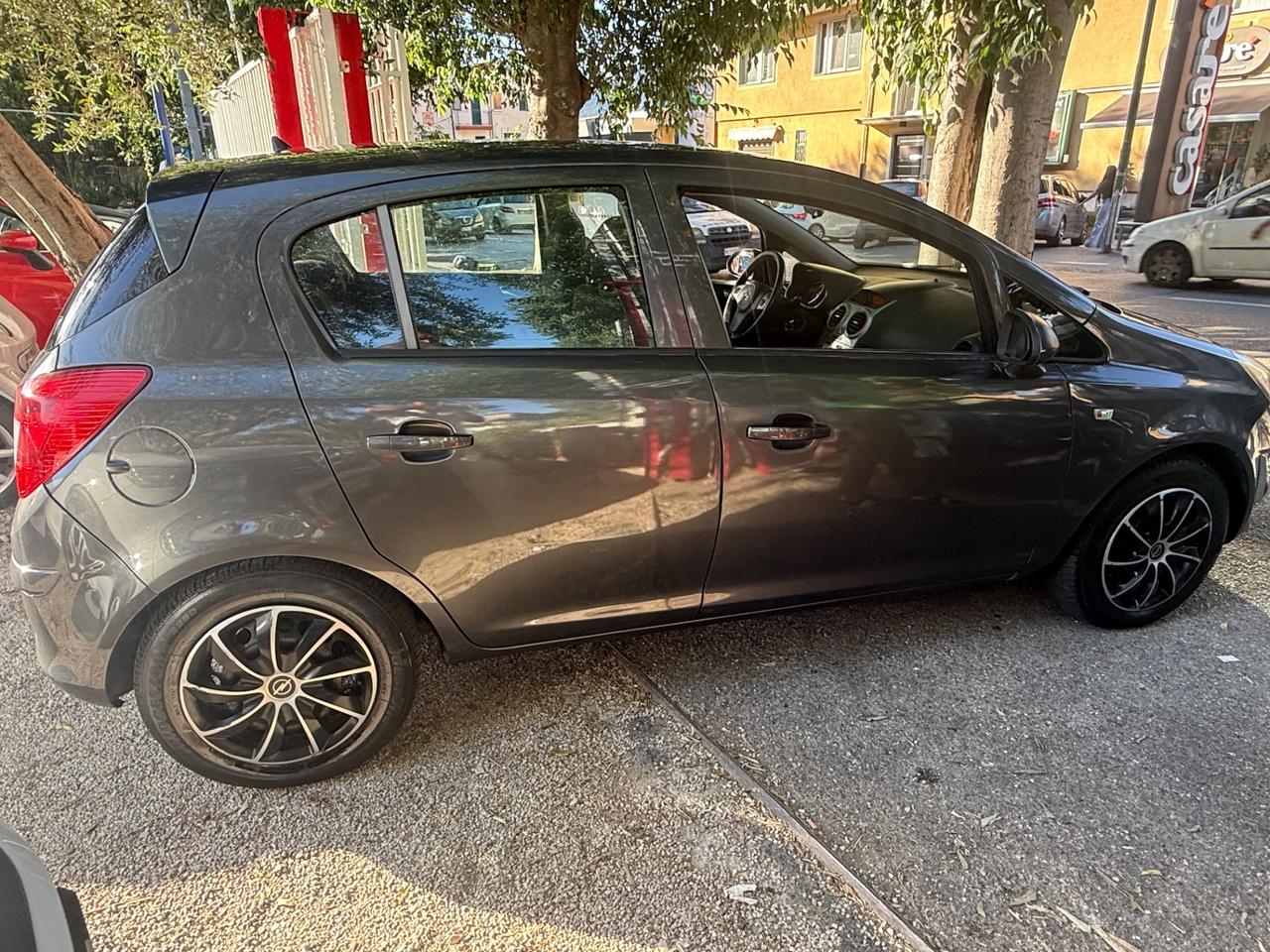 Opel Corsa 1.2 5 porte Elective