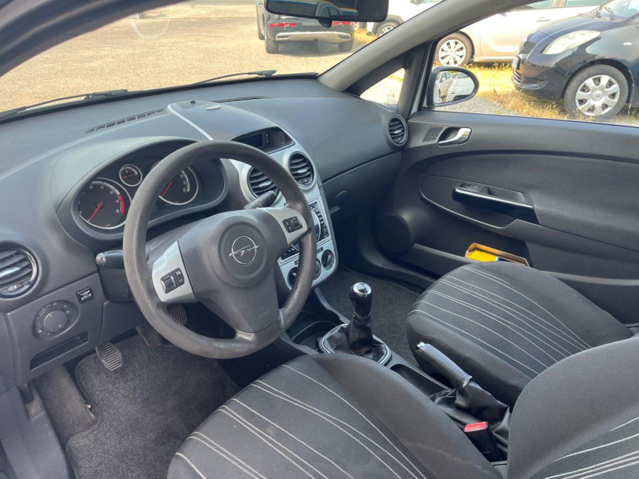 Opel Corsa 1.2 3 porte Club GPL ok neopatentati