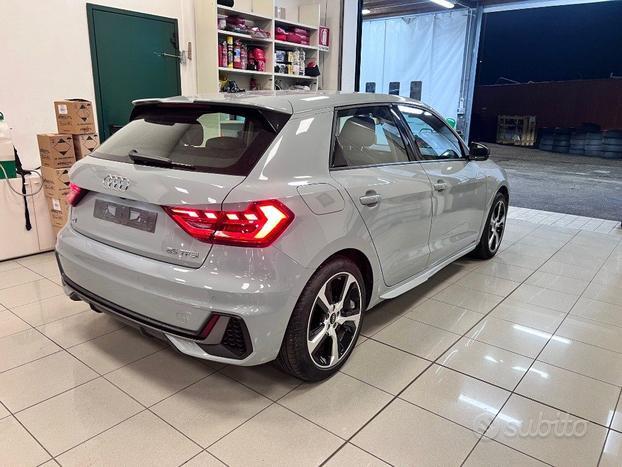 AUDI A1 SPB 25 TFSI S line / Retrocamera