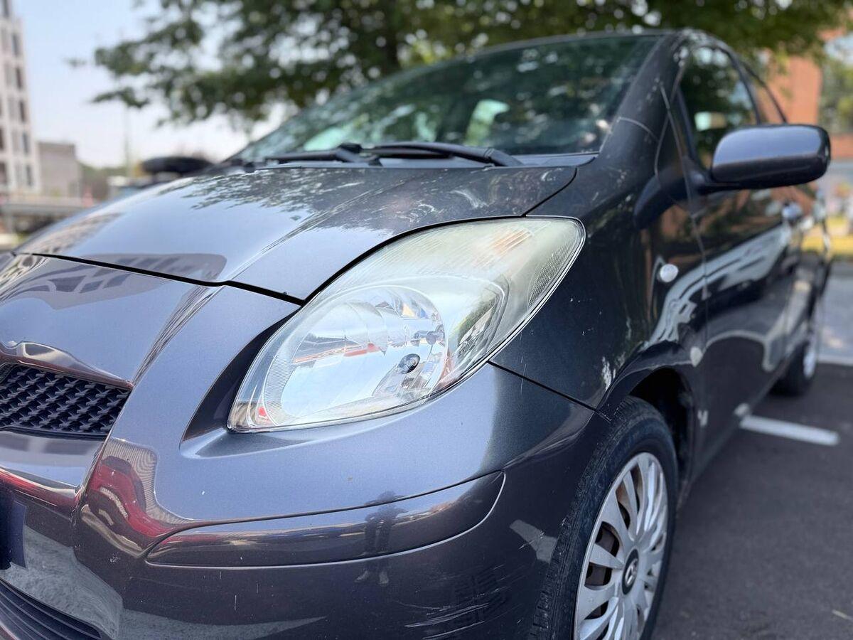 Toyota Yaris 1.3 dual Sol 5p m-mt