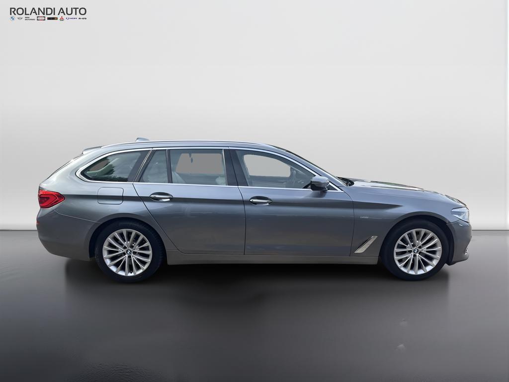 BMW Serie 5 Touring 520 d Luxury Steptronic
