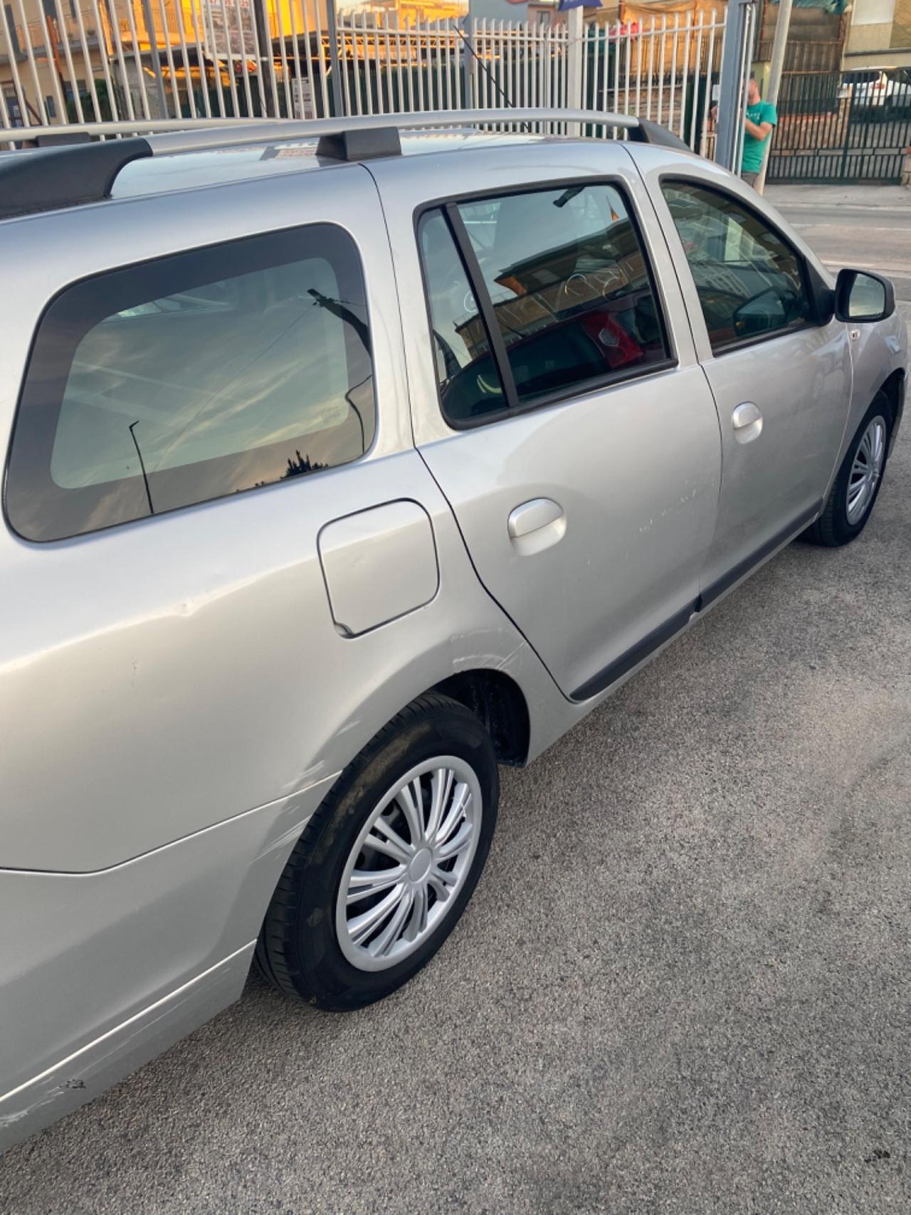 Dacia Logan 1.5 Dci 2014 Full Navi TAGLIANDATA