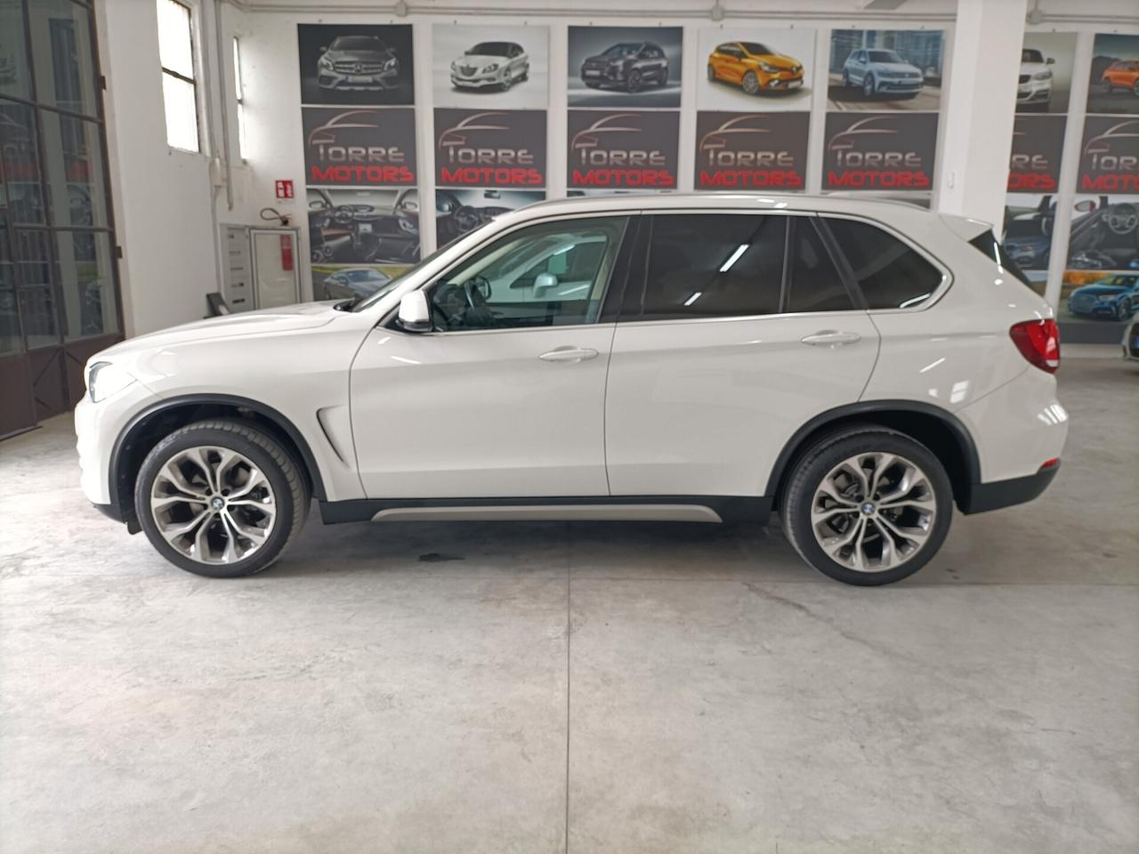 Bmw X5 xDrive30d 258CV Luxury 10/2015