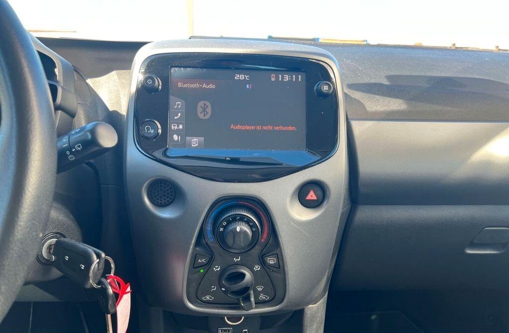 Toyota Aygo Connect 1.0 VVT-i 72 CV 5 porte x-play