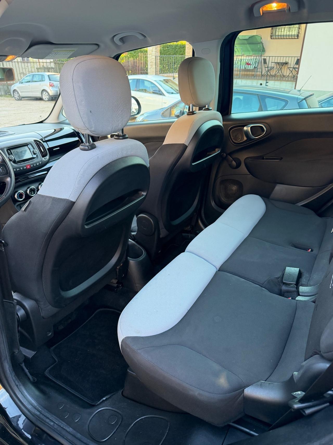 Fiat 500L LIVING LOUNGE KMCERT UNICOPR NEOPAT