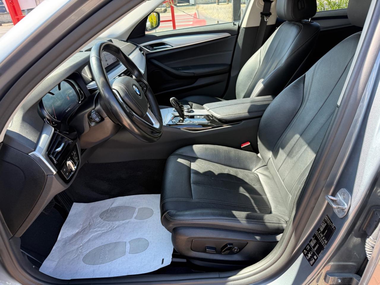 Bmw 520d xDrive Touring Luxury