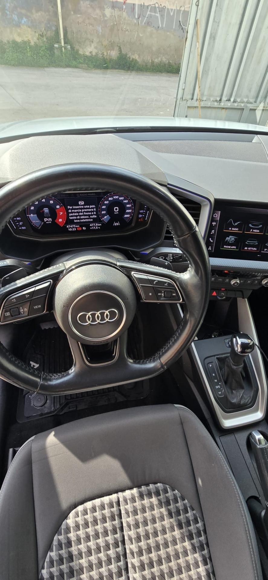 Audi A1 citycarver 30 TFSI S tronic Identity Contrast