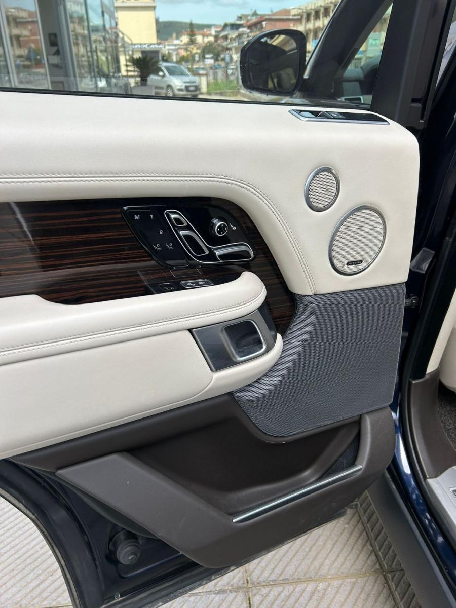 LAND ROVER - Range Rover 3.0 sdV6 Autobiography auto my19