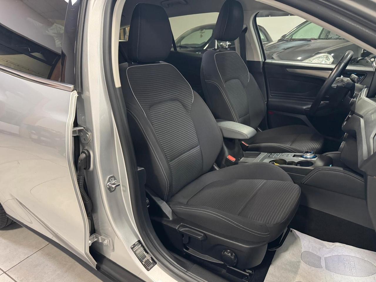 Ford Focus 1.0 EcoBoost 125CV automatico SW Business Co-Pilot