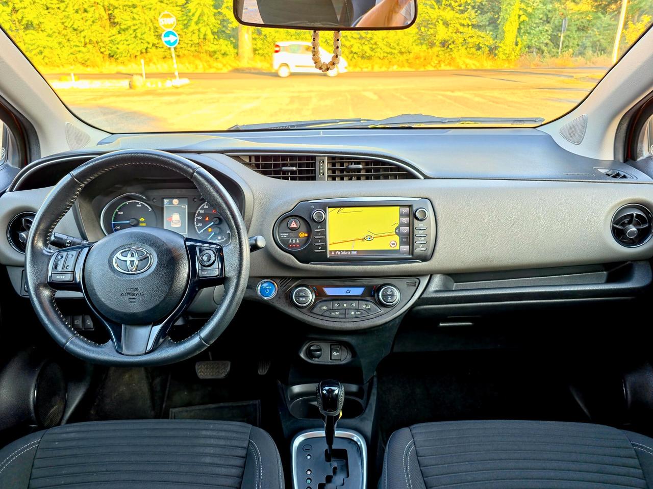 Toyota Yaris 1.5 Hybrid 5 porte Toyota Team 2018 -E6B NEO Automatica