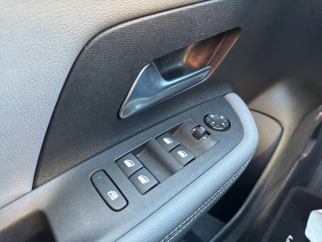 Opel Mokka 1.2 t Elegance s&s 130cv Con CARPLAY