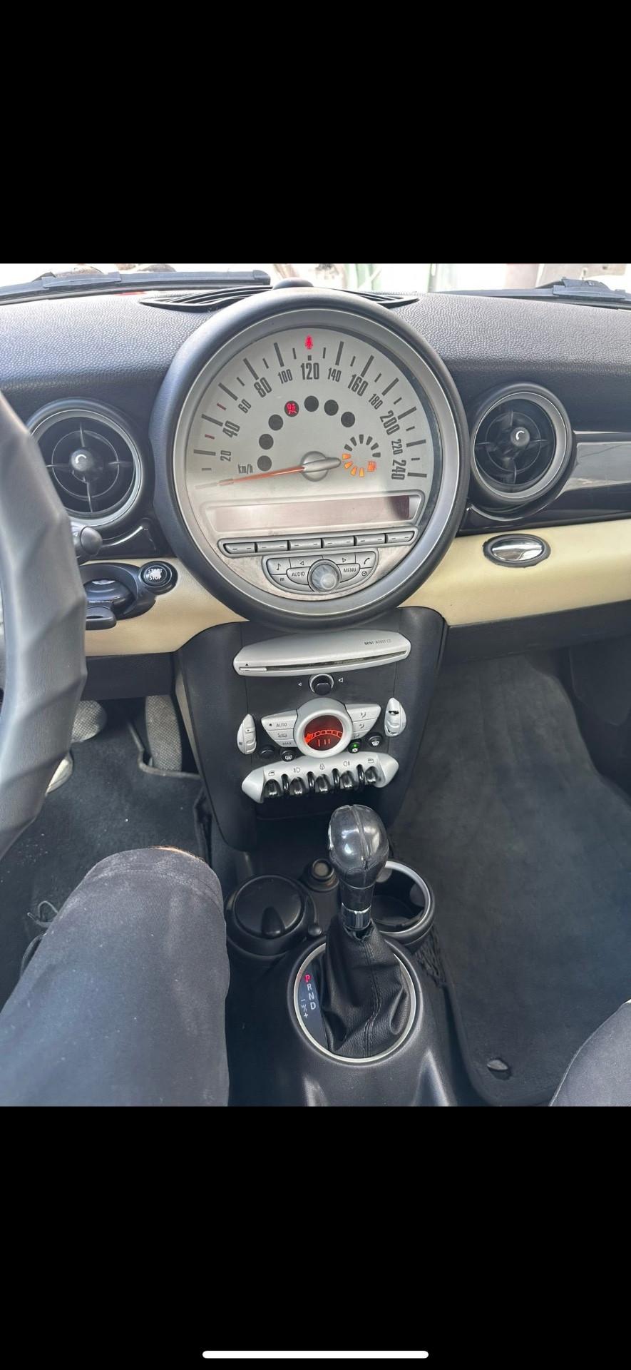 Mini 1.6 16V Cooper D Chili automatica
