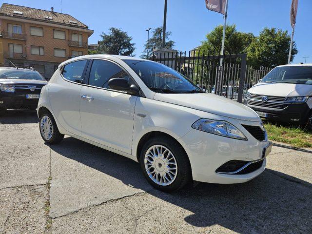 LANCIA Ypsilon 1.2 69 CV 5 porte