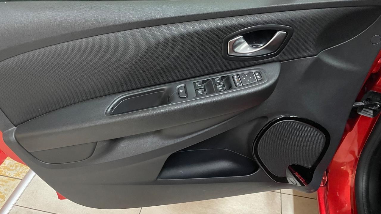 Renault Clio TCe 12V 90CV Start&Stop 5 porte Energy Duel2