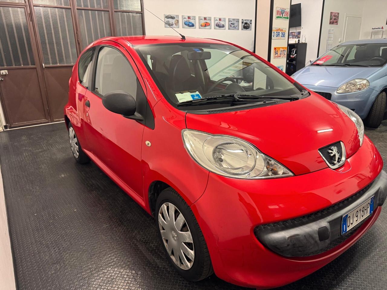 Peugeot 107 1.0 68CV 3p. Desir - Adatta a neo patentati - Frizione nuova