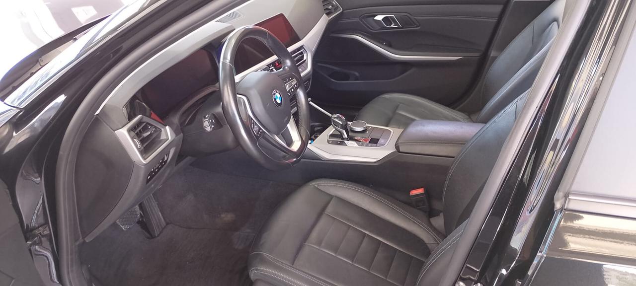 Bmw 320d 48V Touring Business Advantage
