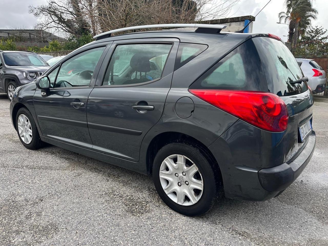 Peugeot 207 s.w-1.6 hdi-full-2010