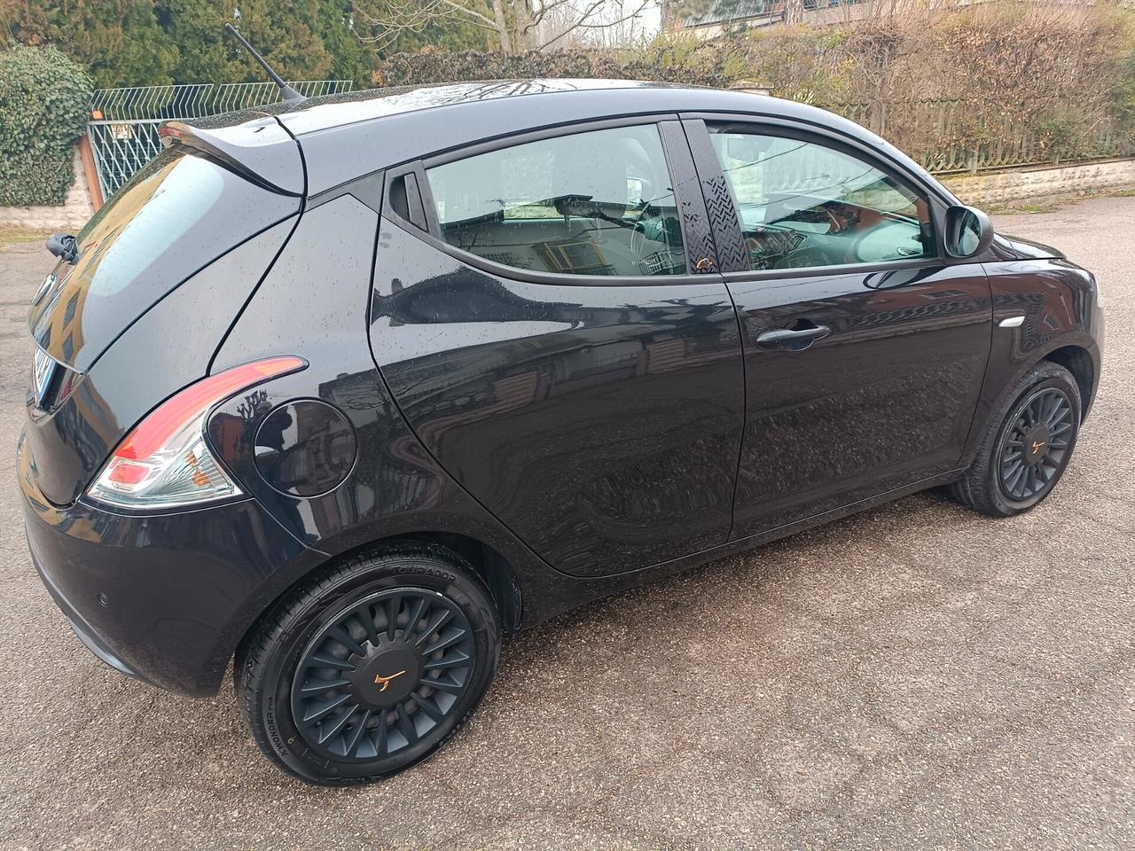 Lancia Ypsilon GPL Platinum