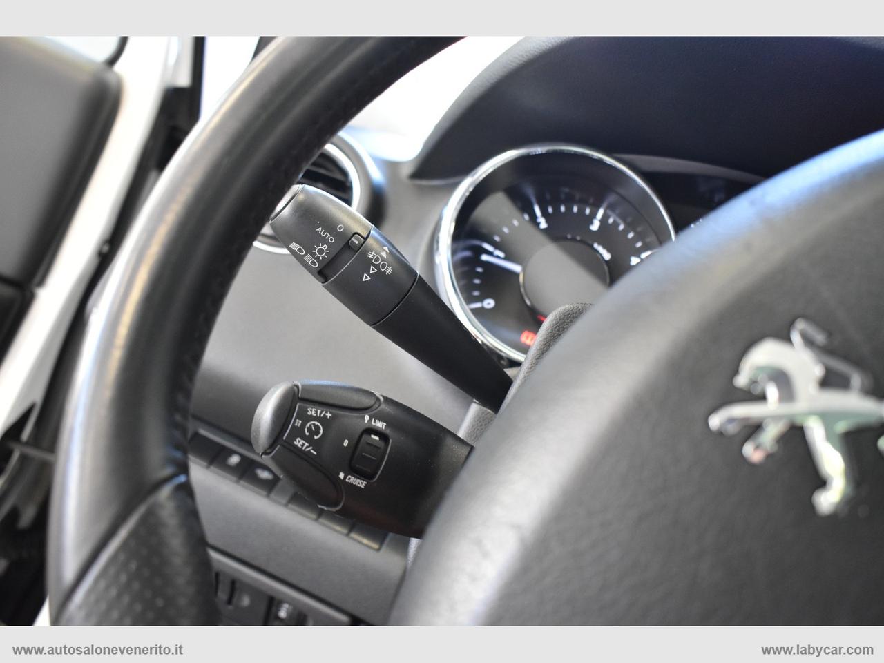 PEUGEOT 5008 BlueHDi 120 EAT6 S&S Allure