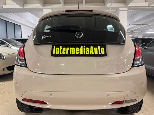 LANCIA Ypsilon 1.2 69 CV 5 porte GPL Ecochic Gold