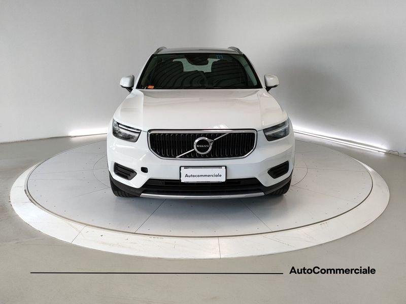 Volvo XC40 T2 Momentum