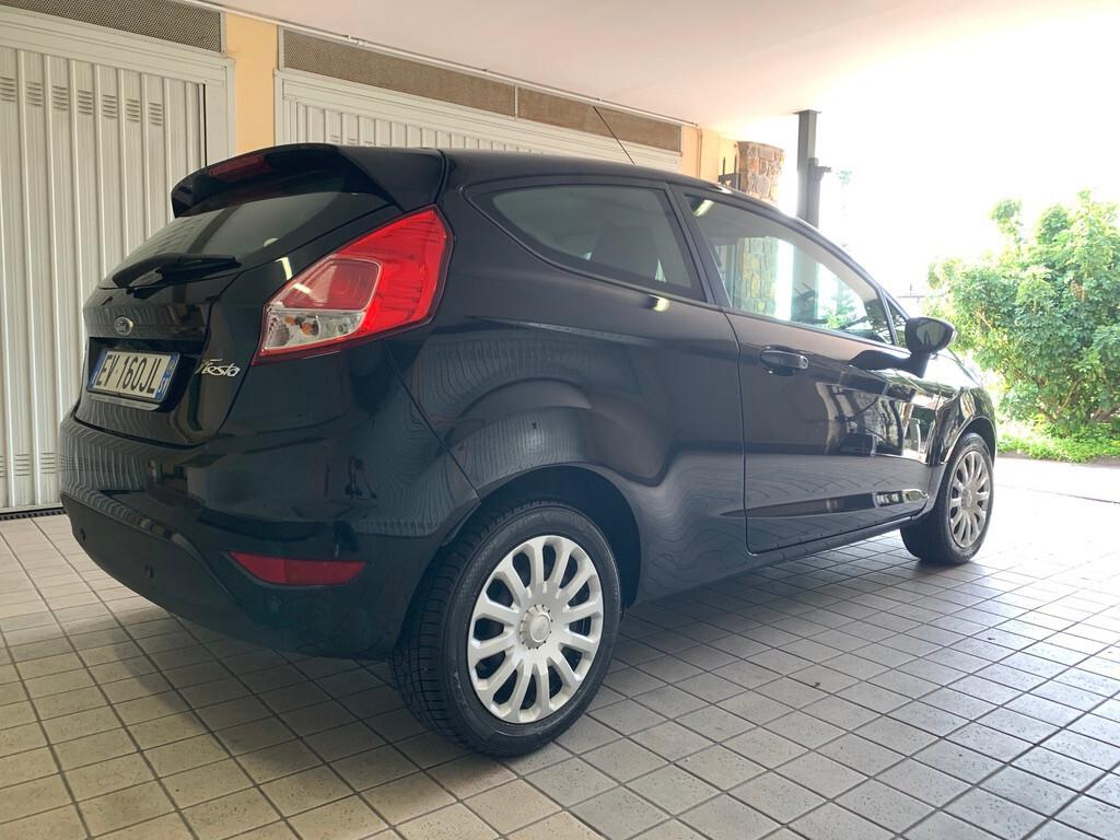 Ford Fiesta 1.4 3 porte Benzina- GPL 26.000 km !!