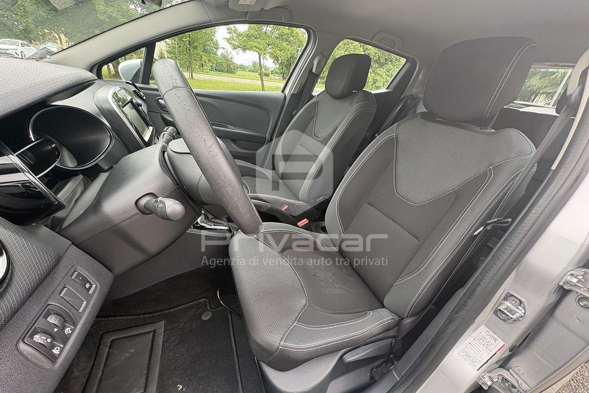 RENAULT Clio dCi 8V 90 CV EDC 5 porte Moschino Intens
