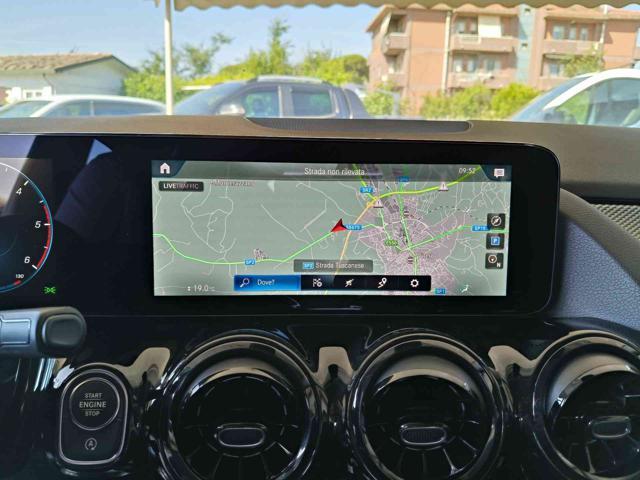 MERCEDES-BENZ GLA 200 d Automatic Business