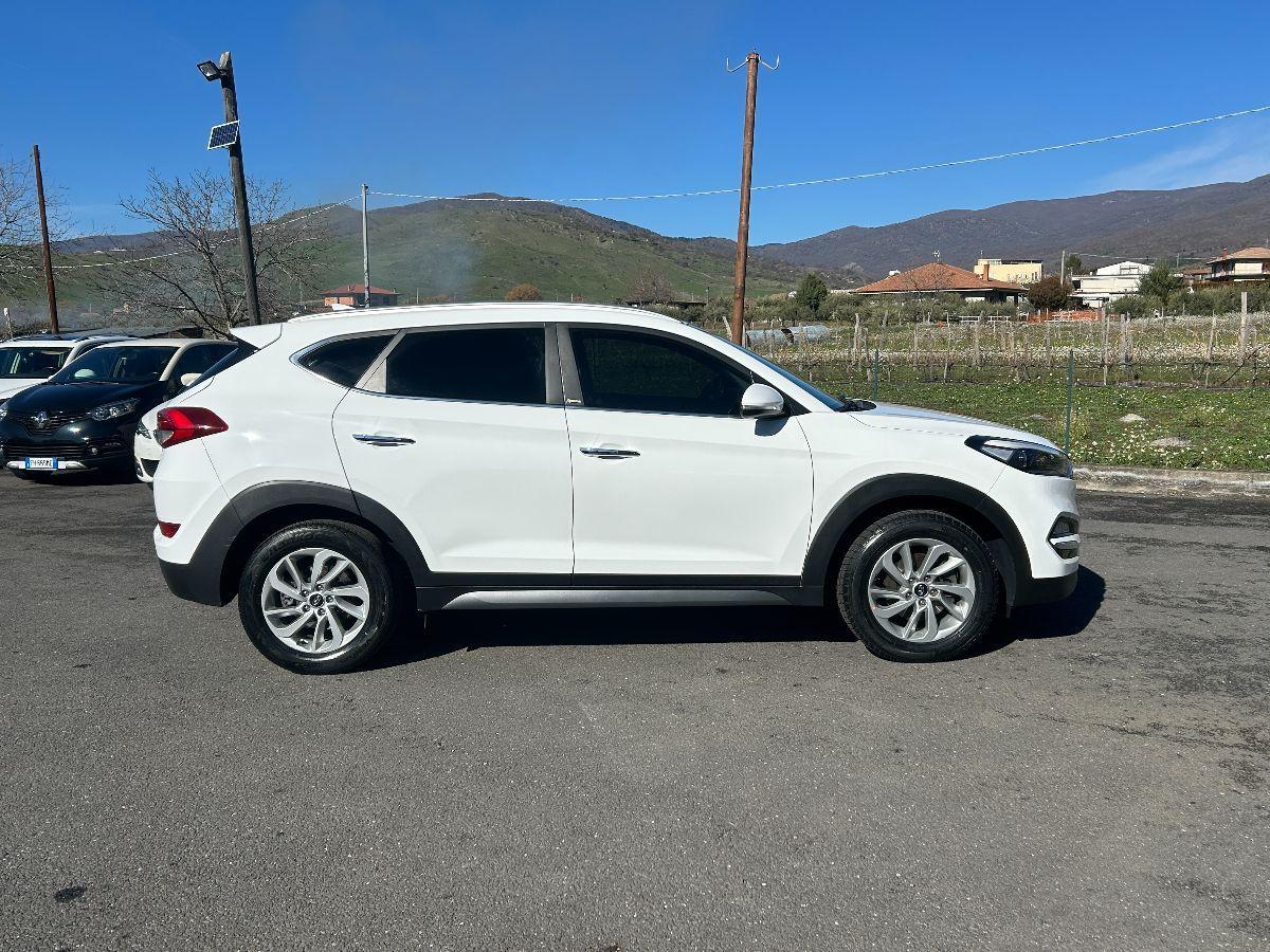 HYUNDAI - Tucson - 1.7 CRDi XPossible telecamera navigatore