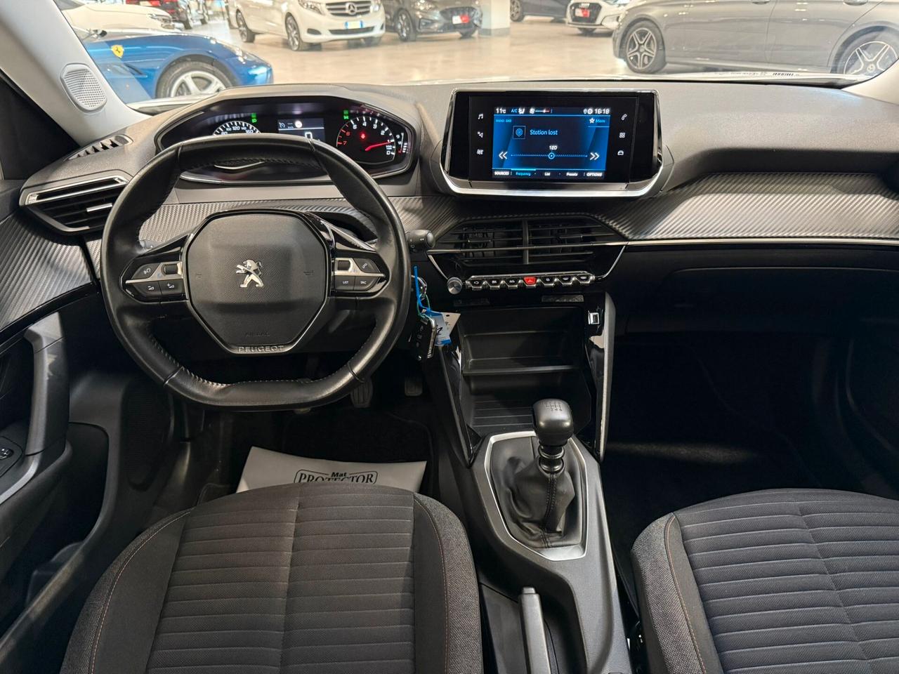 Peugeot 2008 PureTech 130 S&S EAT8 Active