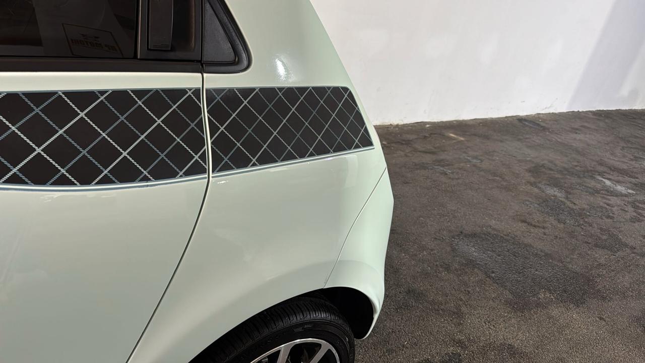 Renault Twingo TCe 70 CV La Parisienne