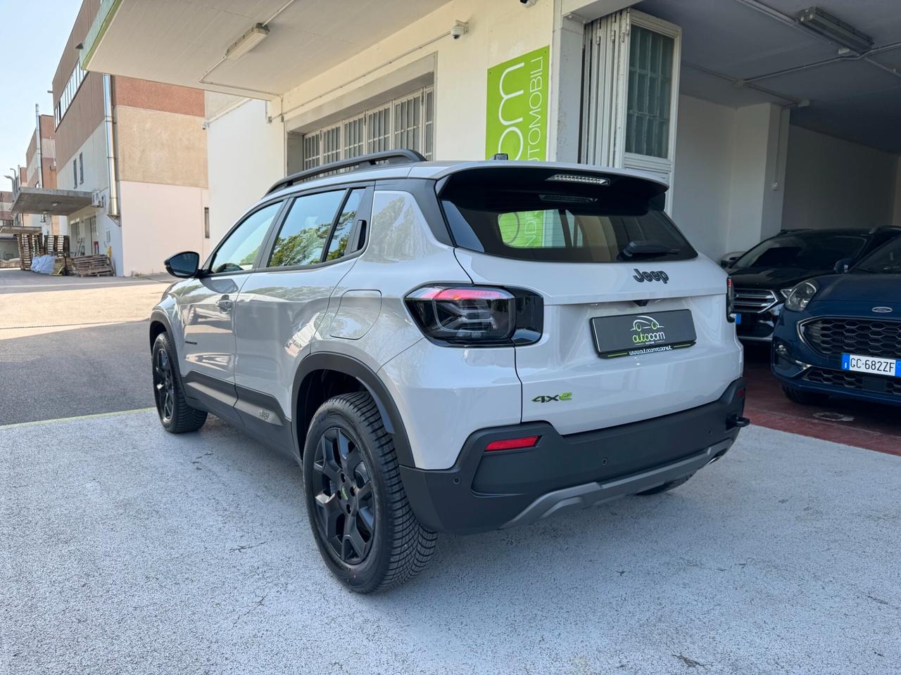 Jeep Avenger 1.2t mhev Upland 4Xe 145cv edct6 km0