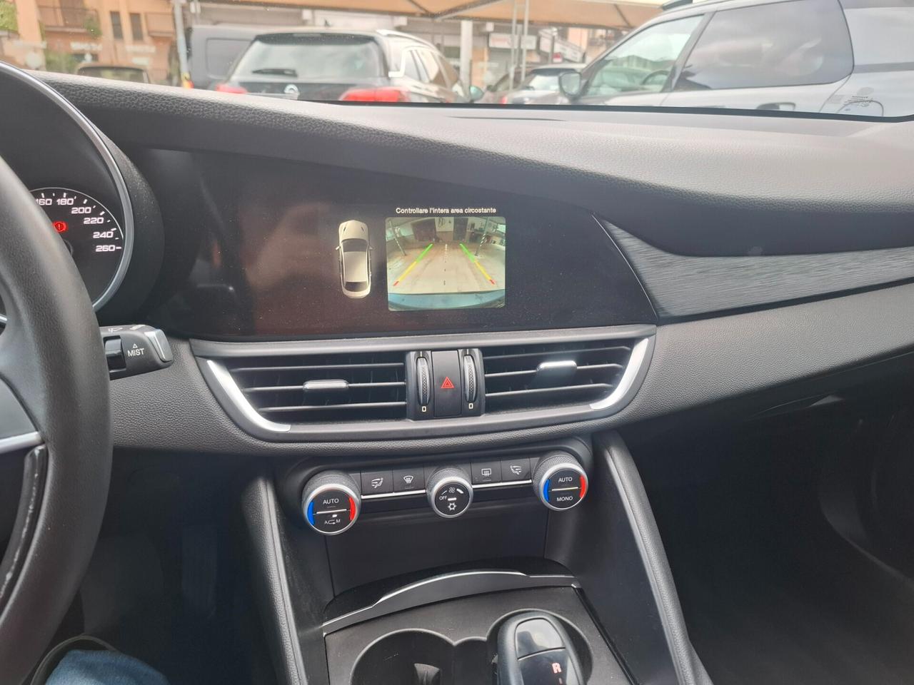 Alfa Romeo Giulia - 2.2 Eco Business Super 180 CV